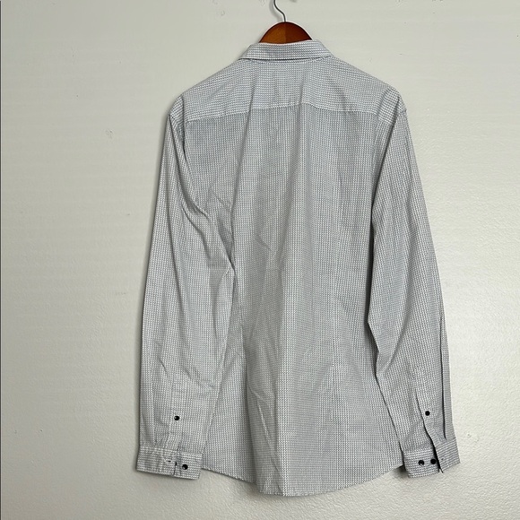 H&M Slim Fit Men’s Dress Shirt XL Gray Micro Dot Pattern | Modern & Stylish - Picture 3 of 8
